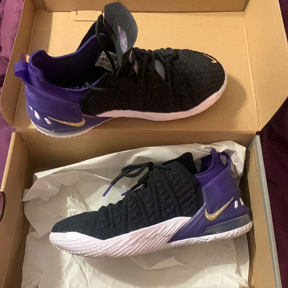 Nike Labron XVIII (GS)